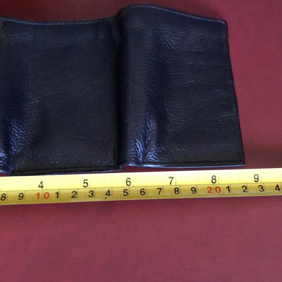 MEN’S LEATHER WALLET - Picture 13 of 15